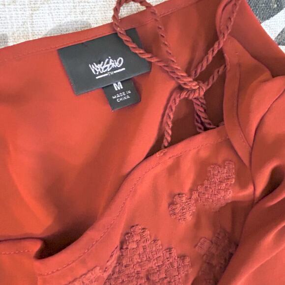 Mossimo Burnt Orange Rust Embroidered Boho Blouse Flutter Dark Fairy Size Medium - Picture 7 of 7